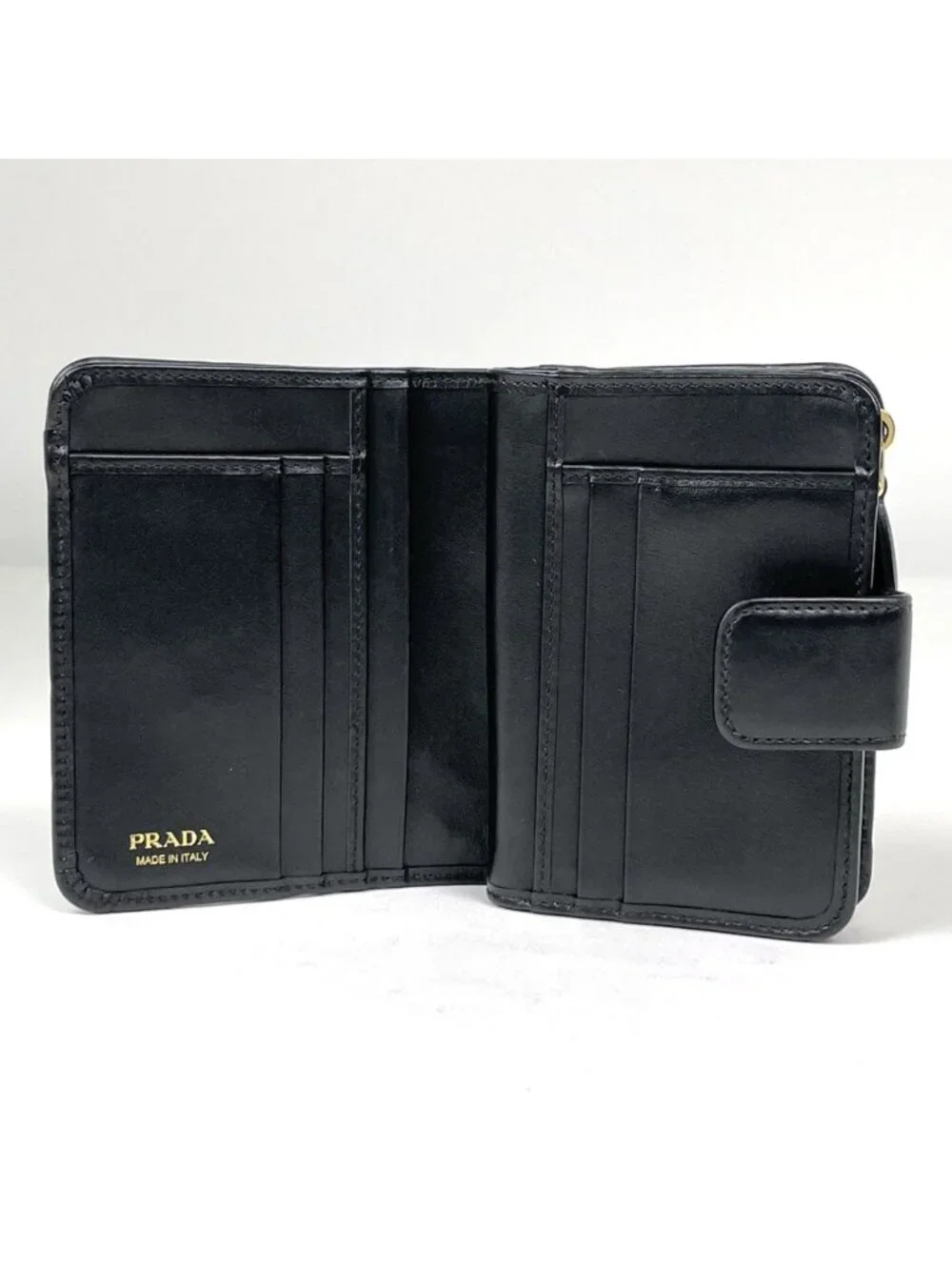 Prada Bifold Wallet Leather Nero